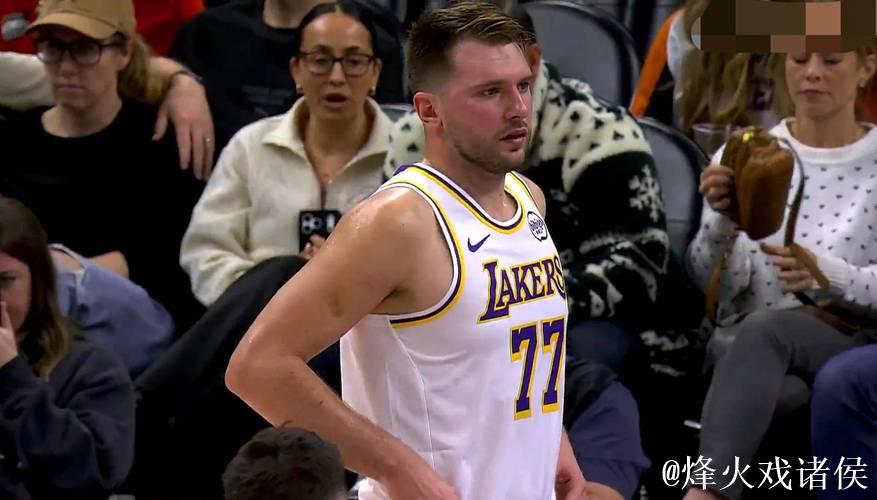 湖人116-114太阳2喜2忧！老詹+替补太重要，东契奇+斯玛特展弊端