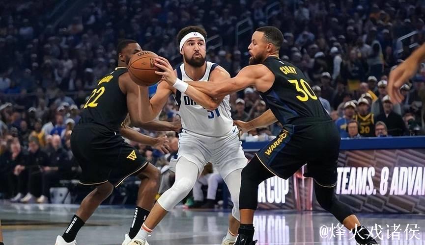 库里爆发砍下39分，汤普森对阵老东家贡献22分，勇士惊险击败独行侠