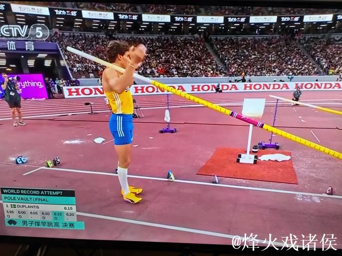 6米30！杜普兰蒂斯刷新撑竿跳高世界纪录并夺冠